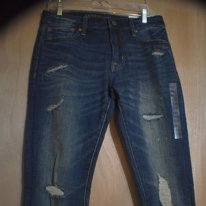 AMERICAN EAGLE JEANS